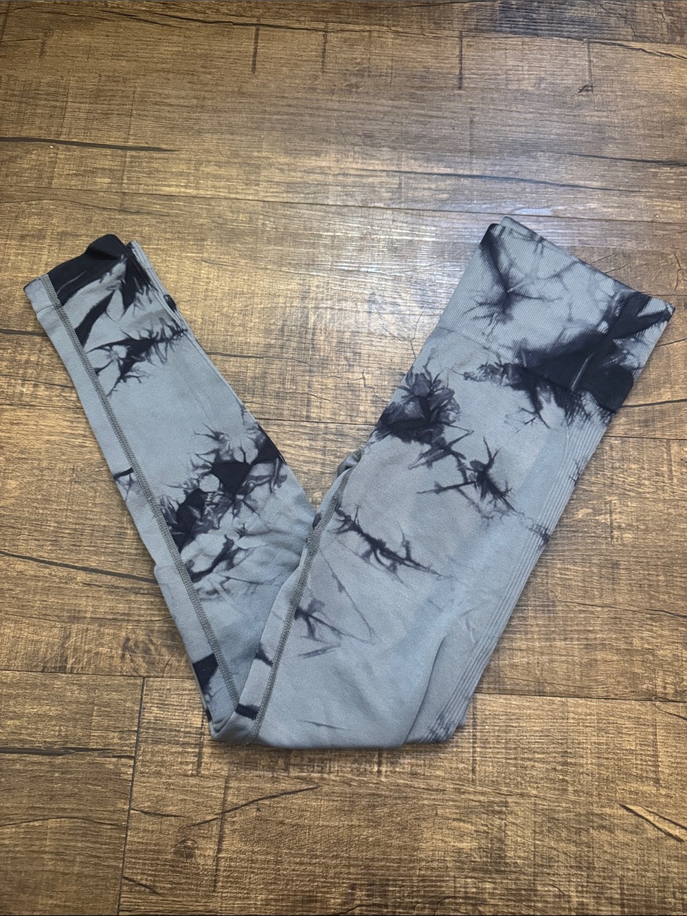 SHEIN Gray and Black Tie-Dye Leggings